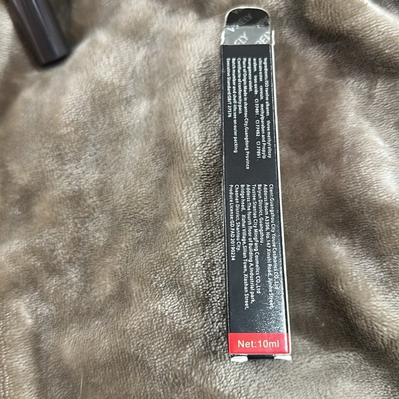 Long Lasting Waterproof Lipstick Liquid Gloss Cosmetic 2ML - Picture 6 of 8